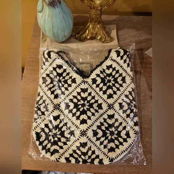 NEW! Crochet Boho Shoulder Bag (Black & White) - Picture 8 of 9